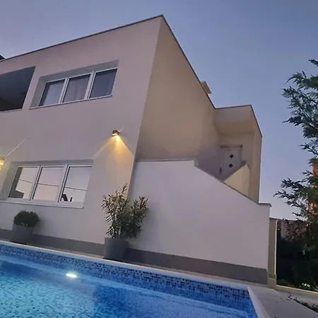 Viva Kaštel Novi